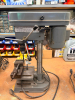 5-SPEED BENCHTOP DRILL PRESS WITH ADJUSTABLE WORK TABLE, CHUCK, AND MACHINIST VISE. - 3