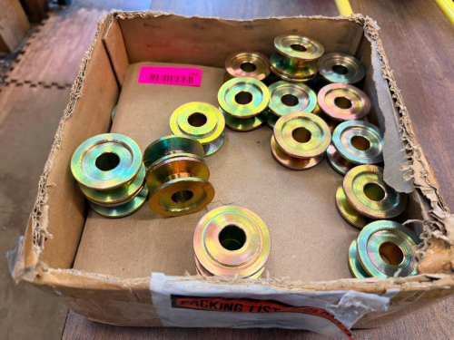 MACHINED STEEL GUIDE ROLLERS / SHEAVES WITH YELLOW ZINC-CHROMATE FINISH
