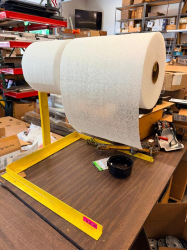 METAL DISPENSER STAND W/ FOAM ROLL