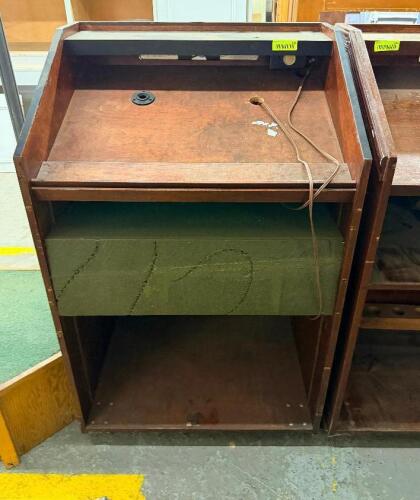 WOODEN PODIUM