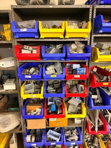 ASSORTED ARCHITECTURAL SALVAGE DOOR HARDWARE, LOCKSETS, HINGES, KNOBS, LATCHES, AND MISCELLANEOUS PARTS. MIXED LOT.