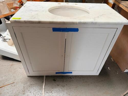 39" VANITY CABINET W/ WHITE MARBLE TOP