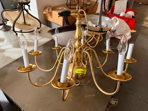 CHANDELIER LIGHT FIXTURE