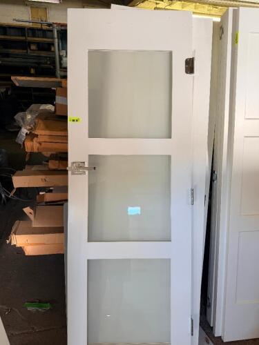 NEW WHITE INTERIOR DOOR W/ FROST GLASS CENTER