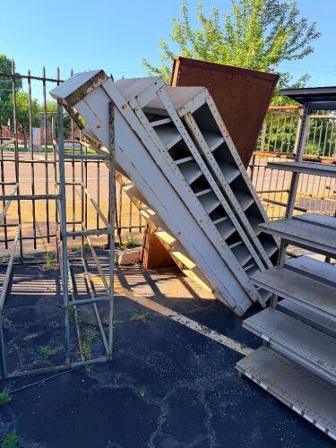 (1) LOT OF 6 ASSORTED METAL PARTS SHELVES