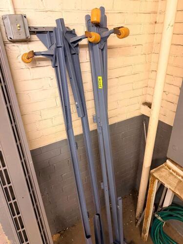 METAL BED FRAME