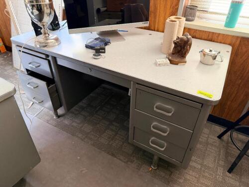 (20 60" METAL DESKS.