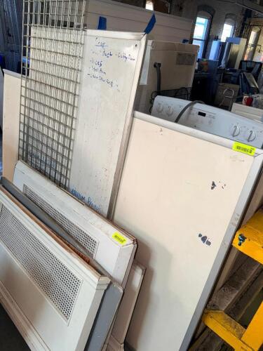 (1) LOT OF ASSORTED DRY ERASE BOARDS