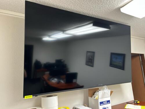 (1) VIZIO 4K 75 INCH TV WITH WALL MOUNT