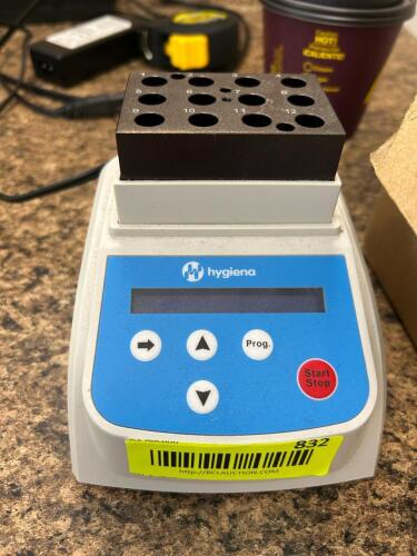 (1) SMALL DIGITAL DRY BLOCK INCUBATOR