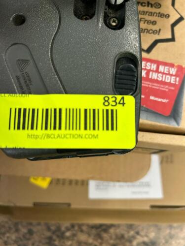 (1) LOT OF HANDHELD PRICING GUNS