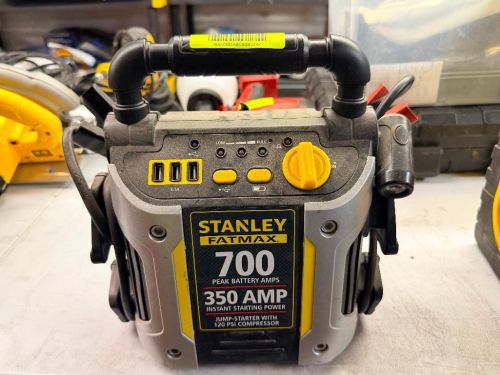 12V PORTABLE JUMP STARTER WITH BUILT-IN AIR COMPRESSOR.