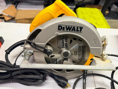 7-1/4" CORDED CIRCULAR SAW.