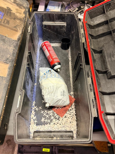 18" PLASTIC TOOL BOX ( EMPTY )