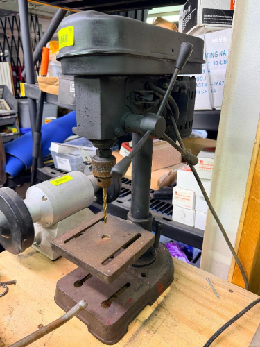 BENCH TOP DRILL PRESS.