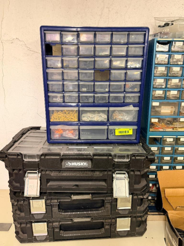 (1) GROUP OF ASSORTED HARDWARE ORGANIZERS - WITH CONTENTS