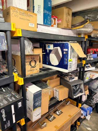 CONTENTS OF SHELF - ASSORTED LIGHTING FIXTURES AND HARDWARE.