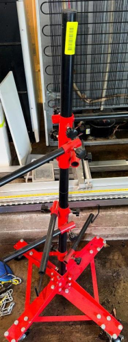 HEAVY-DUTY ADJUSTABLE ENGINE SUPPORT BAR WITH TELESCOPING CROSSARMS, MULTIPLE ADJUSTMENT POINTS, FOUR SWIVEL CASTERS, AND STEEL WELDED FRAME CONSTRUCTION.
