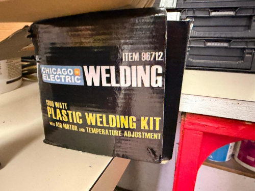 CHICAGO ELECTRIC 1300 WATT PLASTIC WELDING KIT
