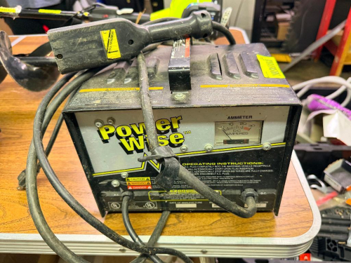 POWER WIRE 24 VOLT CHARGER