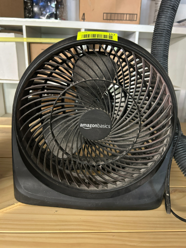 (1) SMALL FAN