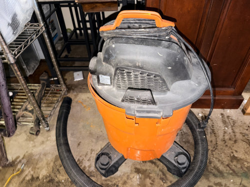 RIDGID 12 GALLON WET DRY SHOP VAC