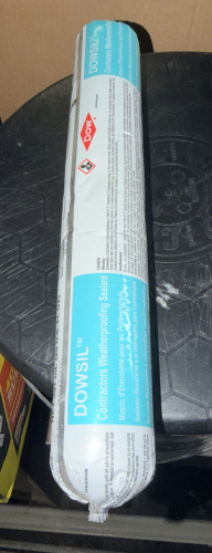 (12) DOWSIL CONTRACTOR'S WEATHERPROOFING SEALANT WITH CAULKING GUN.