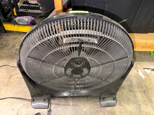 20" PLASTIC FLOOR FAN