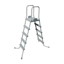 (1) OUTDOOR ABOVE GROUND POOL LADDER
