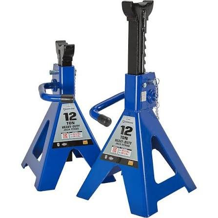 (1) SET OF (2) JACK STANDS