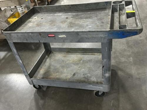 (1) GRAY PLASTIC 2 SHELF UTILITY CART