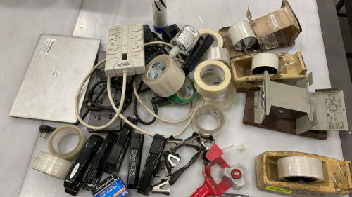 (1) ASSORTED LOT OF OFFICE SUPPLIES