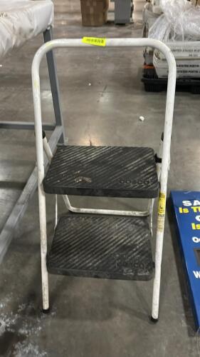 (1) COSCO 2-STEP FOLDING STEP STOOL