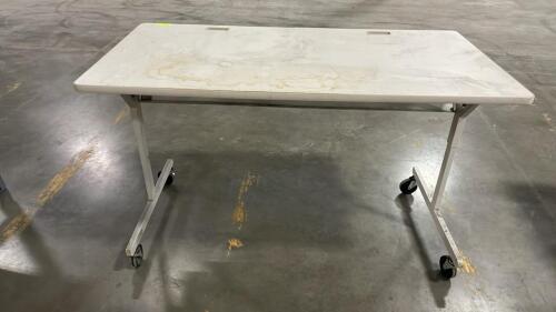 (1) INDUSTRIAL ROLLING TABLE