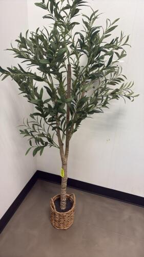 (1) ARTFICAL POTTED PLANT