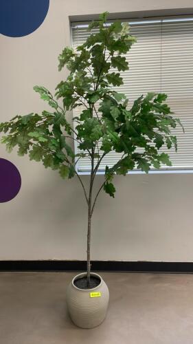 (1) ARTFICAL POTTED PLANT