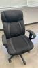 (1) OFFICE CHAIR