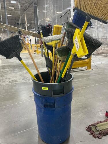 (1) ASSOTED LOT OF BROOMS AND MOPS WITH (2) TRANSH CANS