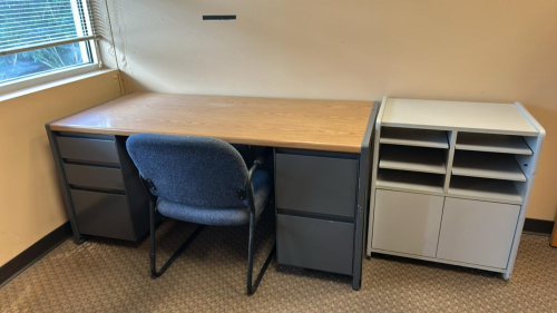 (1) LOT OF ASSORTED OFFICE FUNITURE