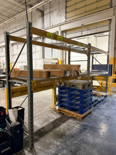(2) SECTIONS OF 8' PALLET RACKING
