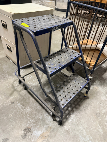 THREE STEP METAL ROLLING STAIR / STOOL.