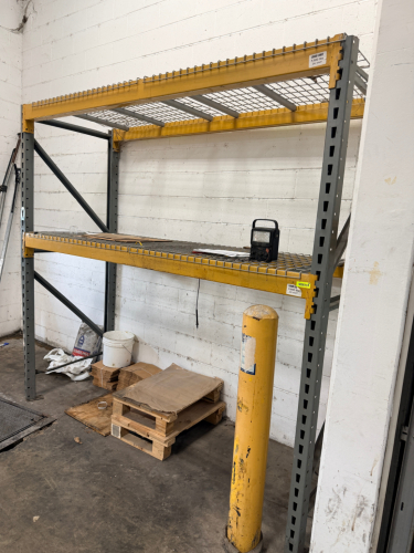 (1) SECTIONS OF 8' PALLET RACKING