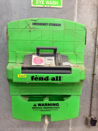 FEND-ALL WALL MOUNTED EYE WASH STATION