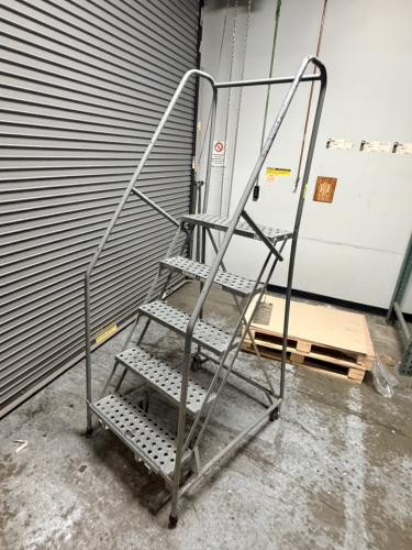 COTTERMAN FIVE STEP ROLLING STAIR CASE.