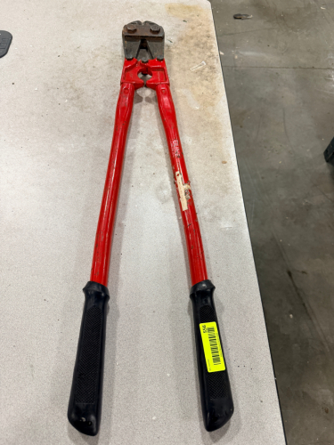 HEAVY DUTY BOLT CUTTERS