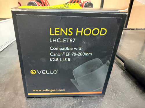 VELLO LENS HOOD FOR CANON EF 70-200MM F/2.8L IS II LENS IN ORIGINAL FACTORY PACKAGING.