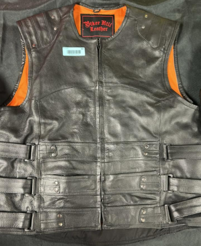 (1) 2 XL MENS BLACK MOTORCYCLE JACKET