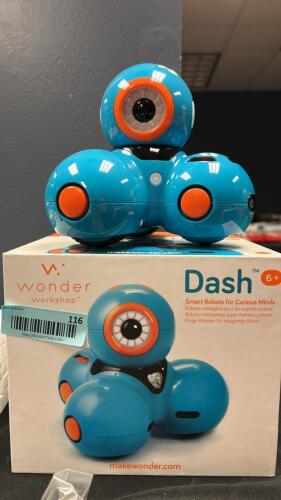 (1) BLUE AND ORANGE DASH SMART ROBOT