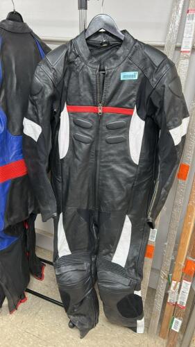 (1) BLACK LEATHER WITH WHITE ACCENT MOTORCYCLE SUIT