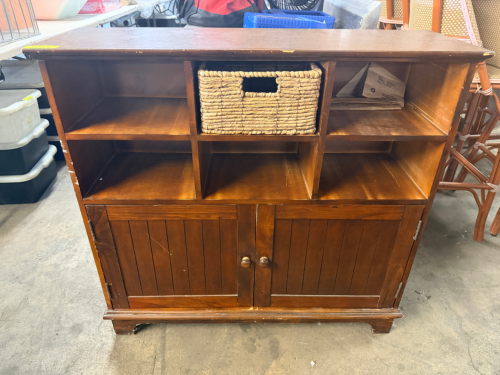 (1) WOODEN STORAGE CABINET
